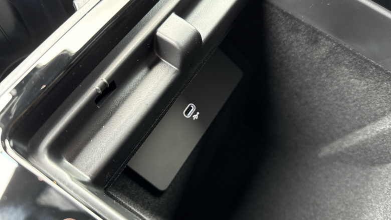 Land Rover Range Rover Evoque 2.0 D200 Dynamic SE 5dr Auto Diesel Hatchback